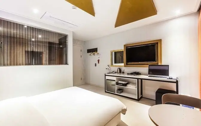 Pocheon Hotel Lak Self Check-in Motel - Oda