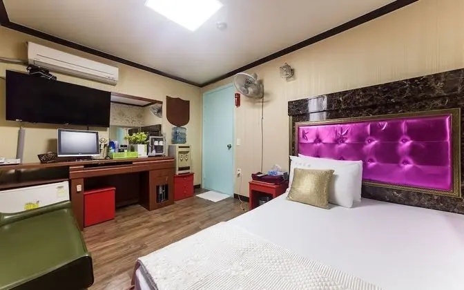 Pocheon Shilla Motel