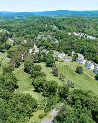 Pocono Mountain Villas - Dış Mekan