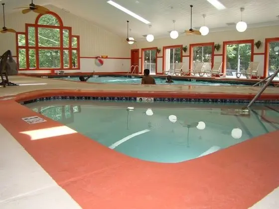 Pocono Mountain Villas - Havuz