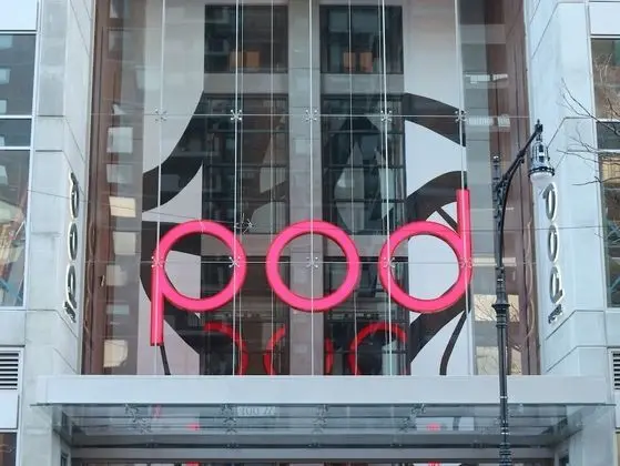 Pod Times Square - Dış Mekan
