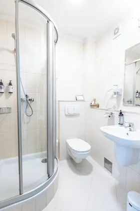 Hotel Pod Złotą Różą - Banyo Özellikleri