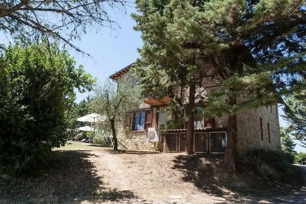 Podere Caldaruccio La Pineta - 26 People Cottage Villa