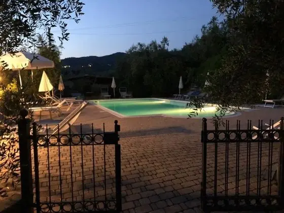 Podere Jana - Havuz