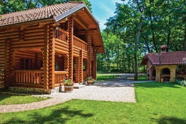 Podlipje Estate With Sauna - Dış Mekan