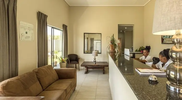 Pofadder Inn by Country Hotels - Lobi