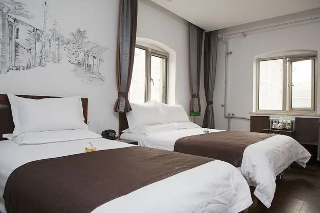 Pofit Nostalgia Theme Hotel - Oda