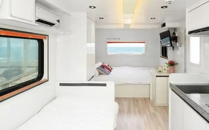 Pohang Guryongpo Uni's Bada Caravan - Oda