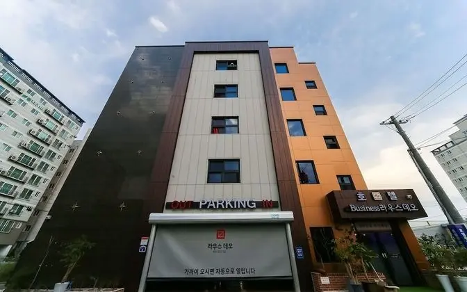 Pohang Jangseongdong Lausdeo