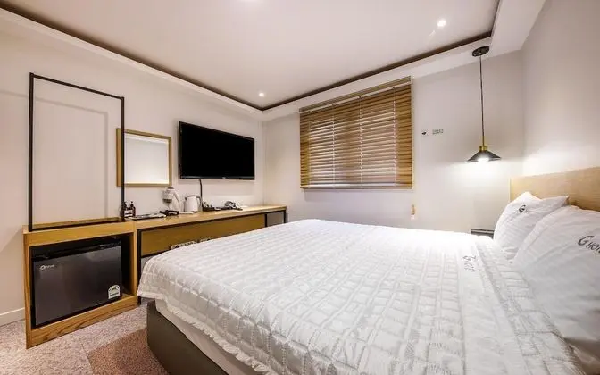 Pohang Jukdo Gallery Hotel - Oda