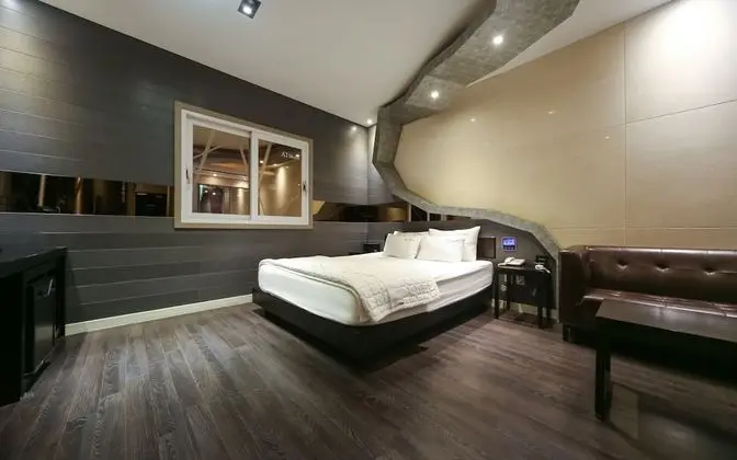 Pohang Jukdo Market Hotel A1