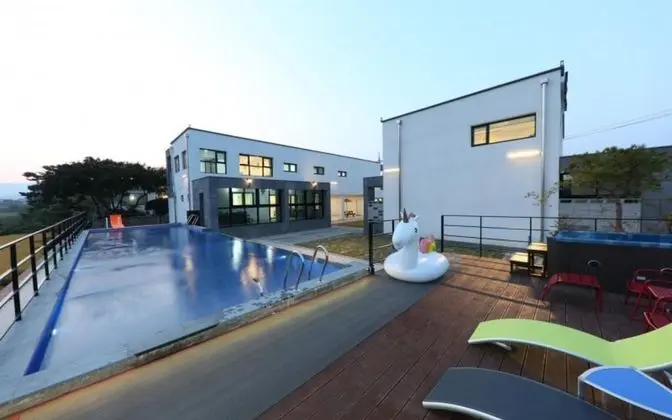 Pohang Plan 128 Pool Villa Pension