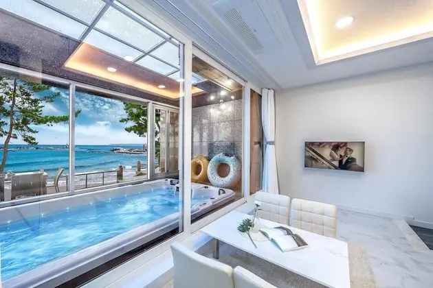 Pohang Playbeach Poolvilla