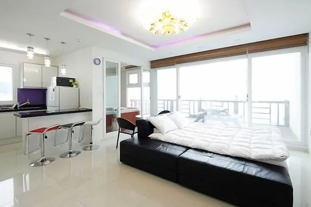 Pohang Sea Shore Pension