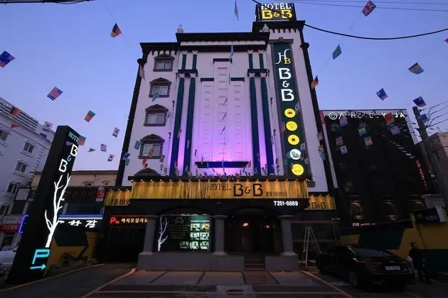 Pohang Yeongildae B and B Hotel