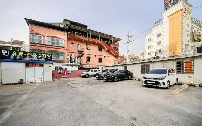 Pohang Youngil Univ Hotel Queens
