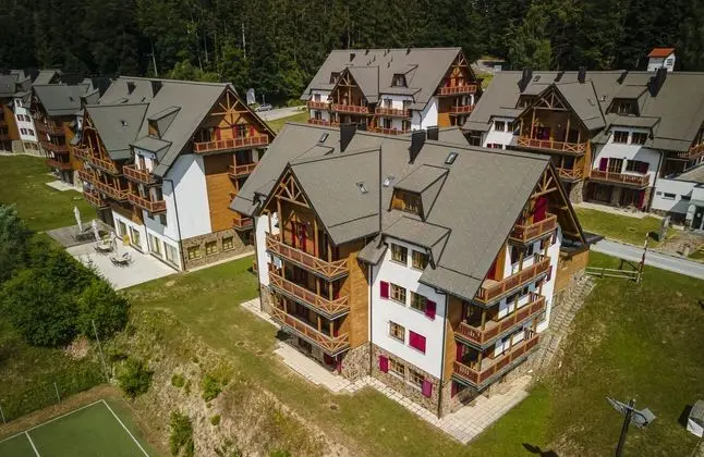 Pohorje Village Wellbeing Resort – Forest Apartments Videc - Dış Mekan