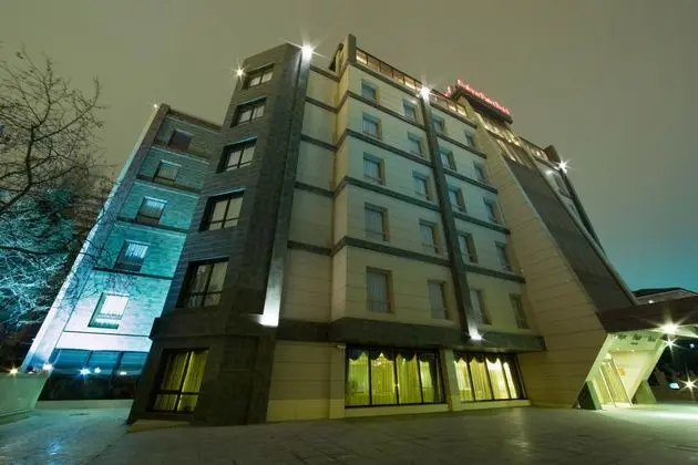 Point Hotel Baku
