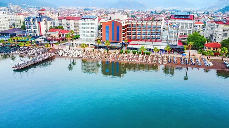 Point Beach Hotel