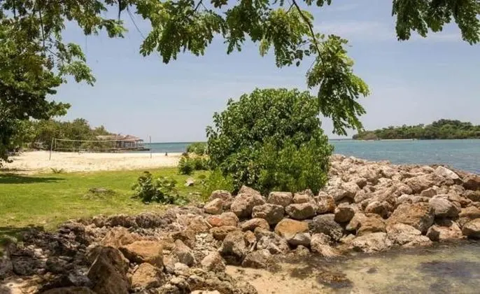 Point Village Studios and Suites - Plaj