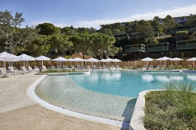 Pola Giverola Latroupe Camp