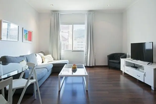 Polana Court 12 by CTHA - İç Mekan