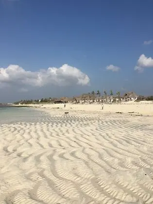 Pole Pole Beach House - Plaj
