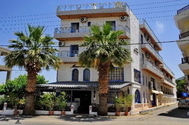 Pollis Hotel