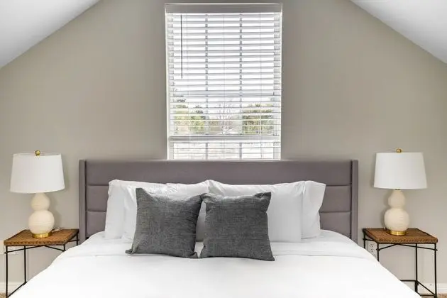 Polly by Avantstay Stunning 7 Bedroom Haven w/ Pool & Pool Table - İç Mekan