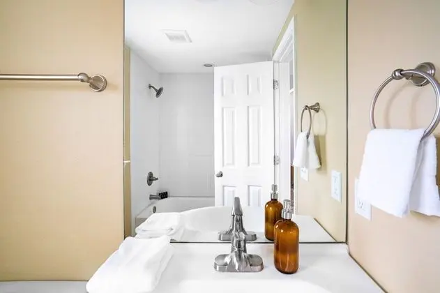 Polly by Avantstay Stunning 7 Bedroom Haven w/ Pool & Pool Table - İç Mekan
