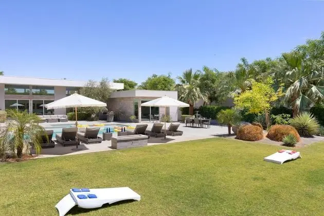 Polo Villa 3 by Avantstay A-list Celebrity Pad Next 2 Polo Field Permit#217002, 6 Bedrooms - İç Mekan