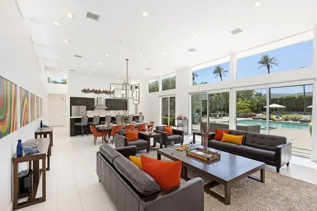 Polo Villa 5 by Avantstay Famous Celebrity Pad Next 2 Polo Field Permit#216904 6 Bedrooms - İç Mekan