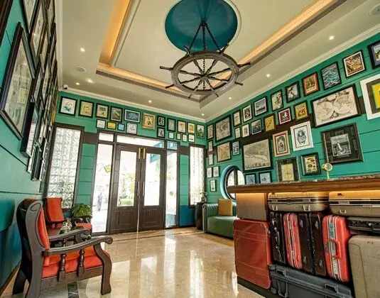 Polo Floatel Kolkata - Lobi