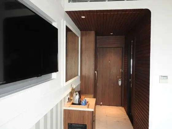 Polo Floatel Kolkata - Oda