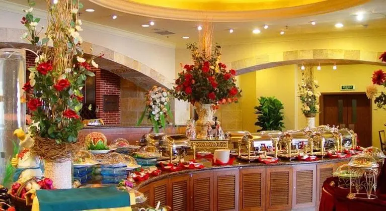 Poly Plaza Hotel Beijing - Yeme / İçme