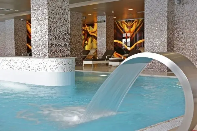 Polyana 1389 Hotel & Spa - Havuz