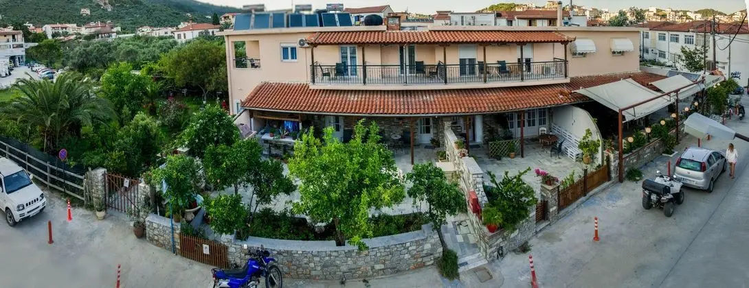 Polykratis Rooms - Dış Mekan