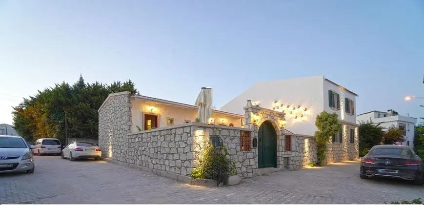 Pom Alaçatı