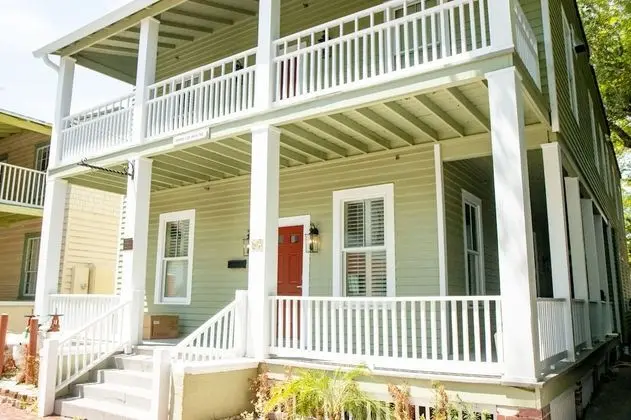 Pomar House Suites