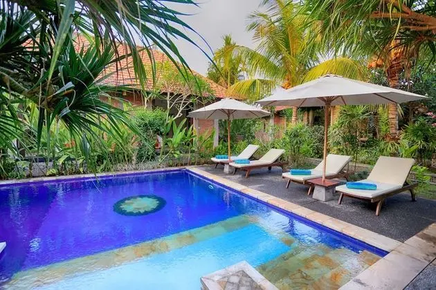 Pondok Dukuh Soca Private Villas - Havuz