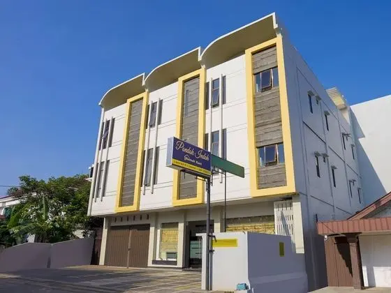 Pondok Indah Homestay - 1