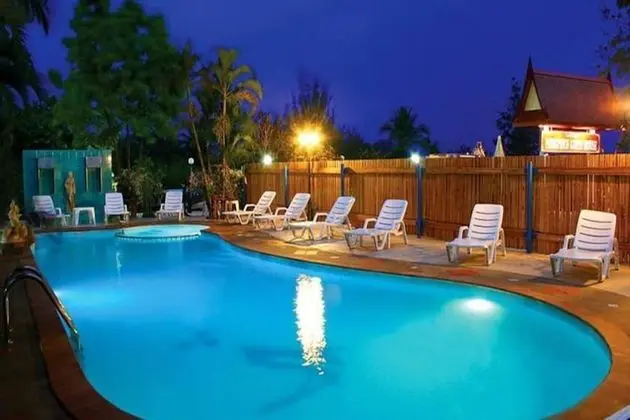 Pongphen Guesthouse - Havuz