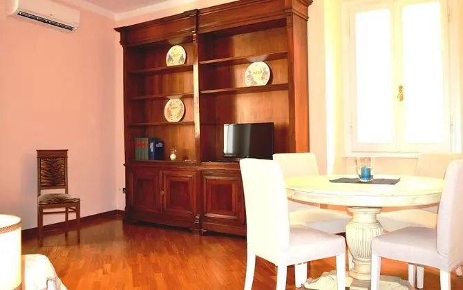 Ponte Vecchio Charming Suite - Oda Düzeni