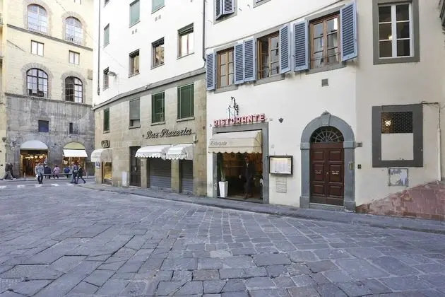 Pontevecchio Stylish Apartment in Florence-hosted by Sweetstay