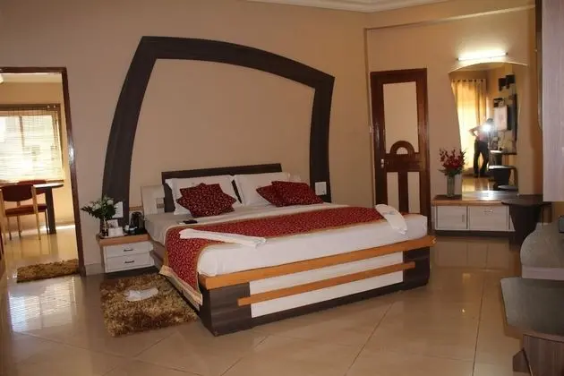 Hotel Pooja International