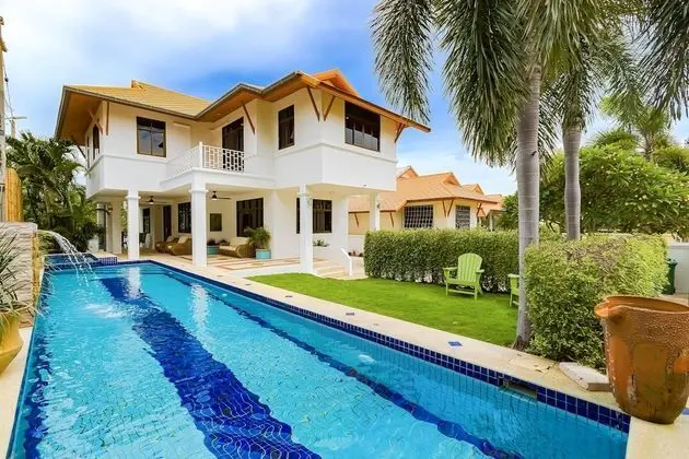 Pool villa 4 BR walking to Beach HV - Dış Mekan