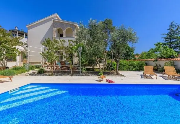 Pool Apartment Tea Krk Island