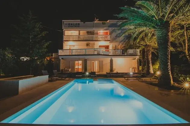 Pool Apartments Galeb