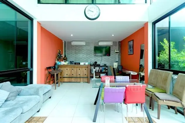 The Pool Resort - Lobi