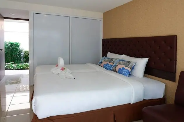 Villa Pool Lay Resort Pattaya - Oda